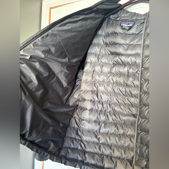 Patagonia Down Sweater Insulated Hoody - Forge Grey - Men’s XL - Picture 6 of 7